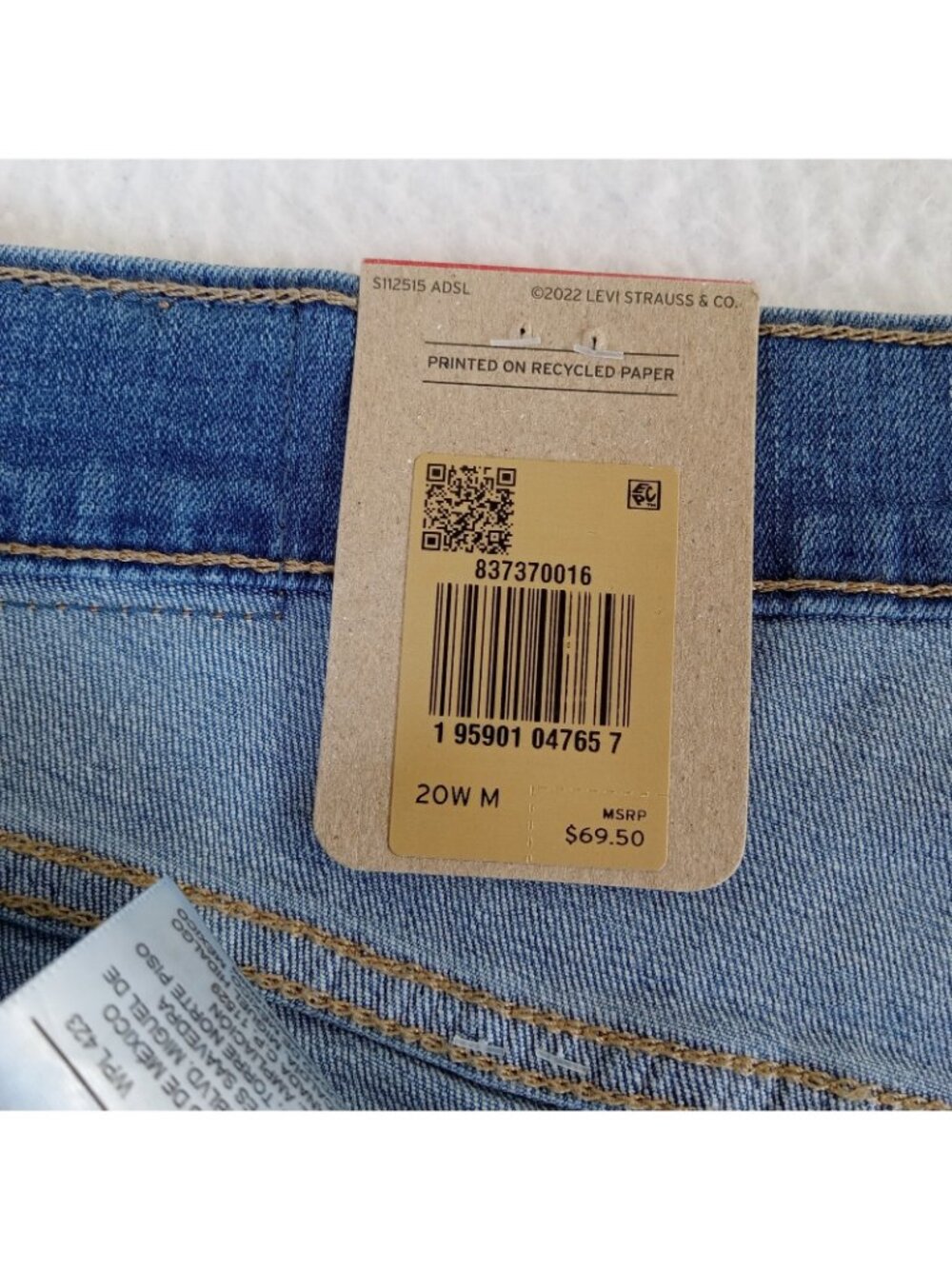 Levi's 724 High-Rise Slim Straight Jeans Women's Plus Size 20W Distressed Medium - Picture 10 of 16